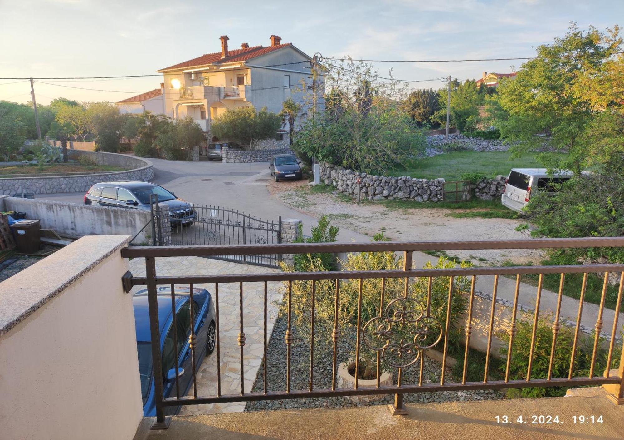 Apartman Pojine Gabonjin Zewnętrze zdjęcie