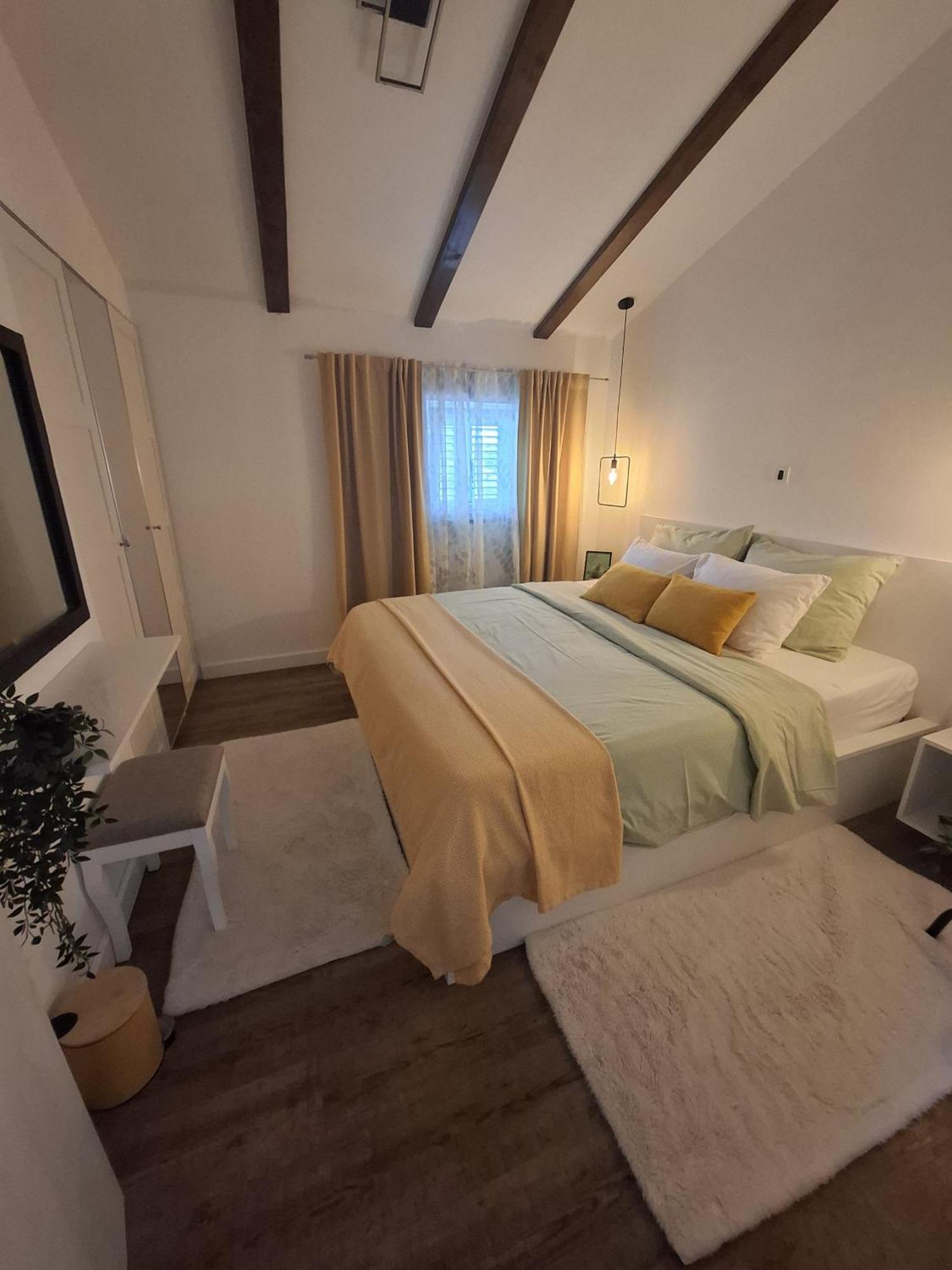 Apartman Pojine Gabonjin Zewnętrze zdjęcie